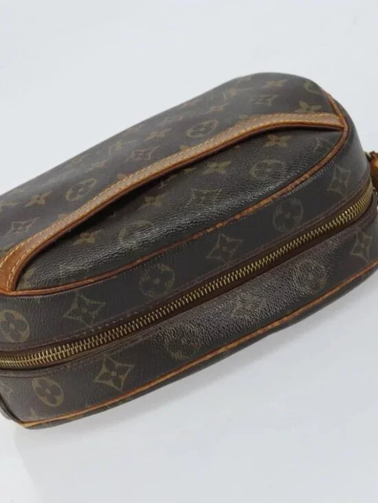 LOUIS VUITTON Monogram Blois Shoulder Bag LV - Picture 6 of 15